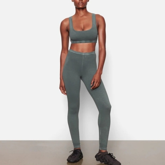 SKIMS Malachite Outdoor Leggings M - Picture 1 of 6